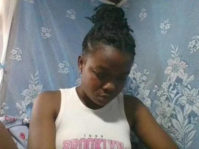 Offline Labella204 on BongaCams