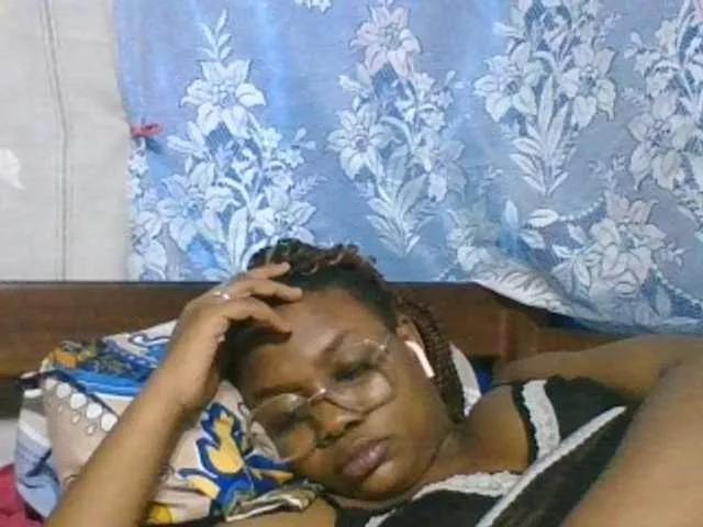 Offline Labella204 on BongaCams