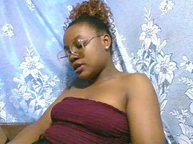 Offline Labella204 on BongaCams