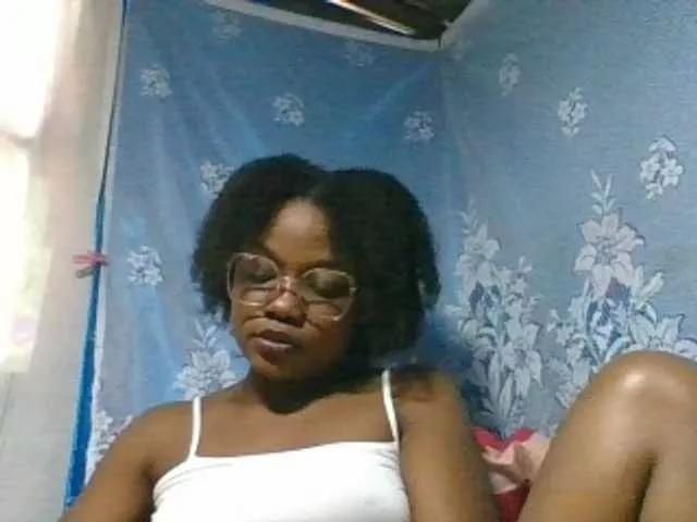 Offline Labella204 on BongaCams