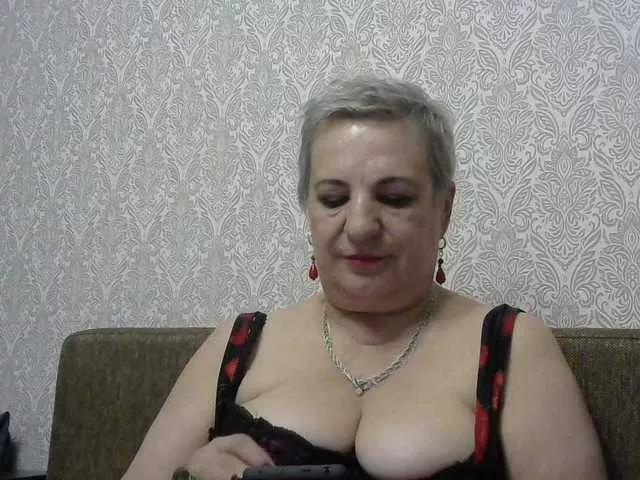 Offline lara45 on BongaCams