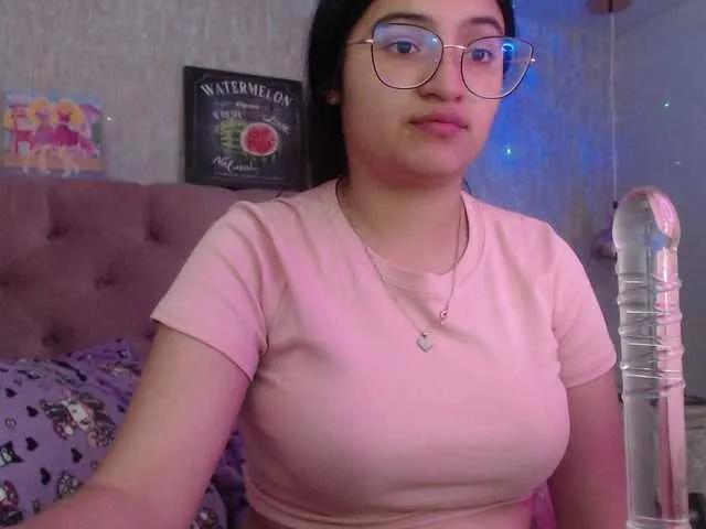 Offline laurenelove on BongaCams