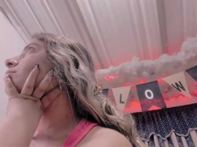 Offline LauuuG on BongaCams