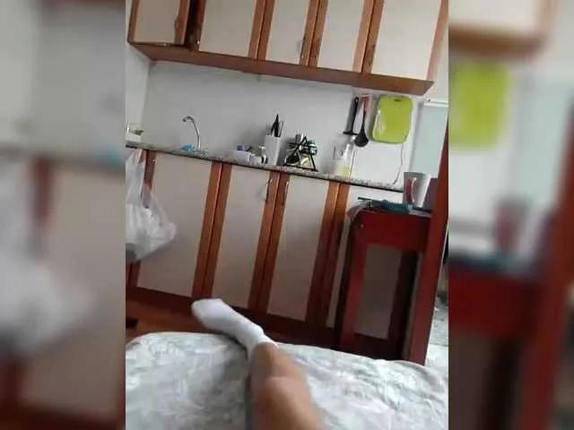 Offline Laylay13 on BongaCams