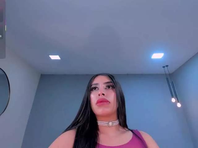 Offline LeahLombardi on BongaCams