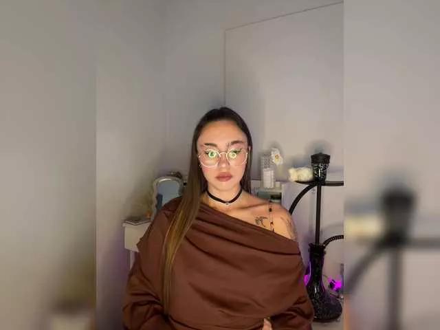 Offline Lerochkaa on BongaCams