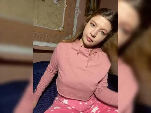 Offline Lilian00666a on BongaCams