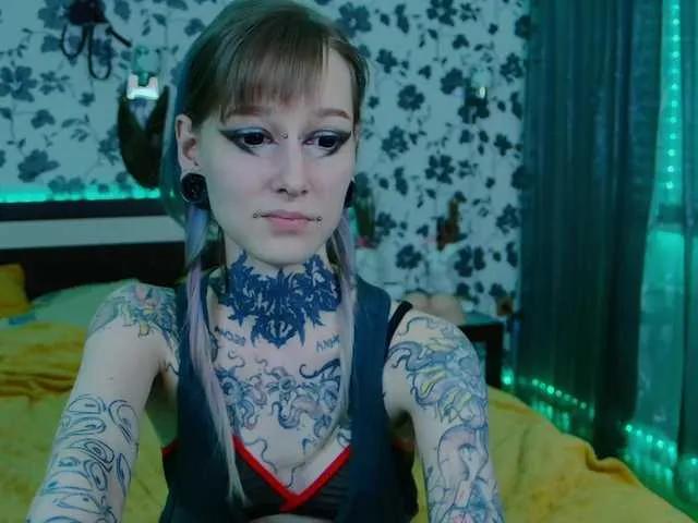 Offline LittleSpaceMouse- on BongaCams