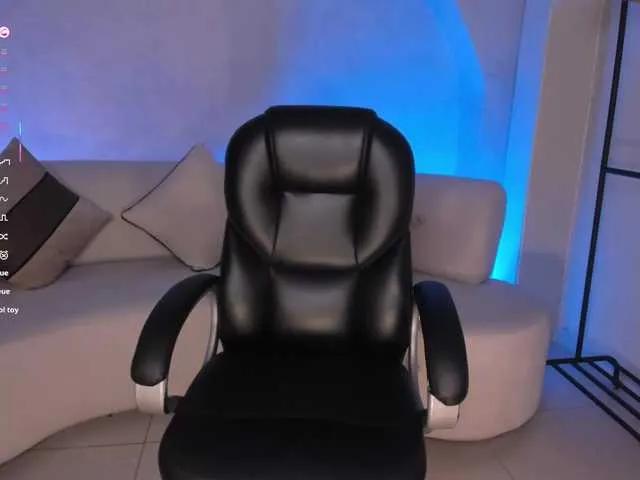 LizzHamilton on BongaCams 