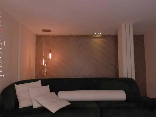 LizzHamilton on BongaCams 