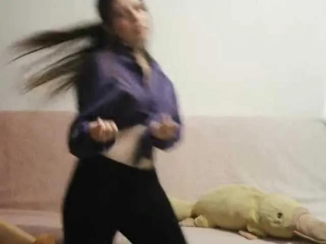 Offline LorrieRingham on BongaCams