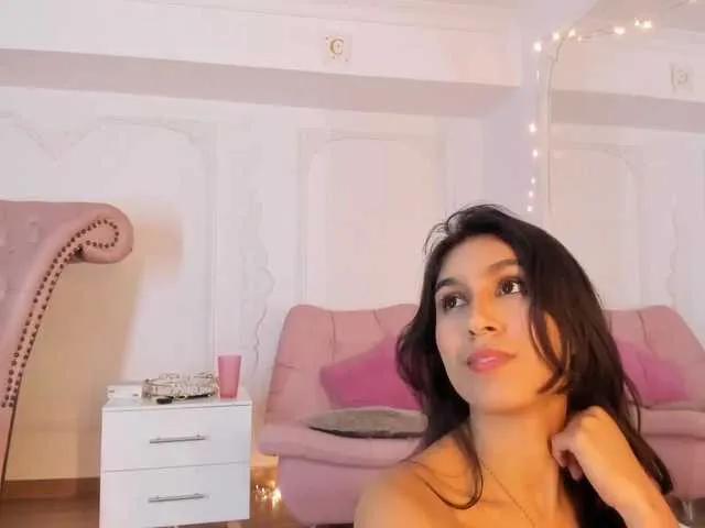 Offline LucianaRoa on BongaCams