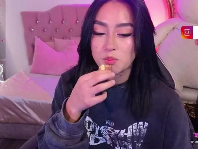 Freechat ludokitty-tay on BongaCams