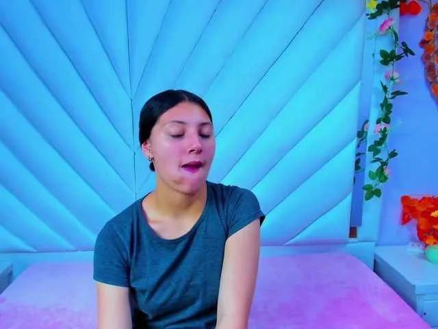 LunaBennett — I like to do everything from sensual and erotic shows to games and challenges. There is nothing that I like more to do that my spectators laugh and have fun. I also love fashion and makeup, and I love experimenting with new looks and styles.