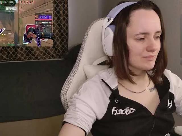 LunaL0ve on BongaCams