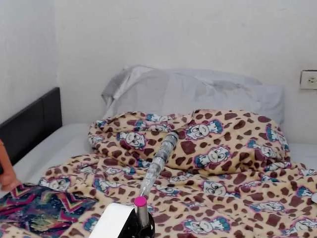 Offline Lunaxx21 on BongaCams