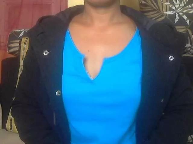 Offline Maellah31 on BongaCams