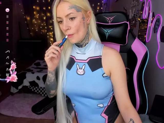 Offline MalinaLaura on BongaCams