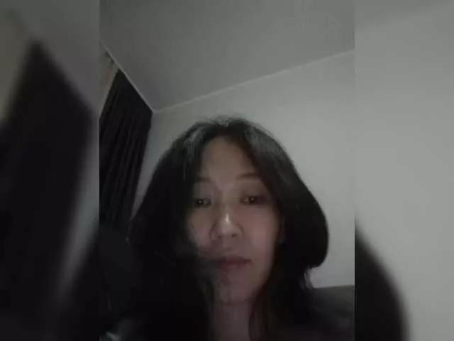 Offline Manamy on BongaCams