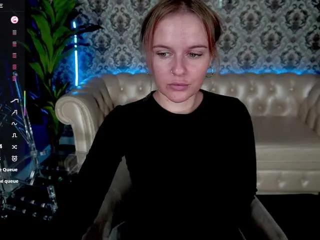 Offline MaribelRiver on BongaCams