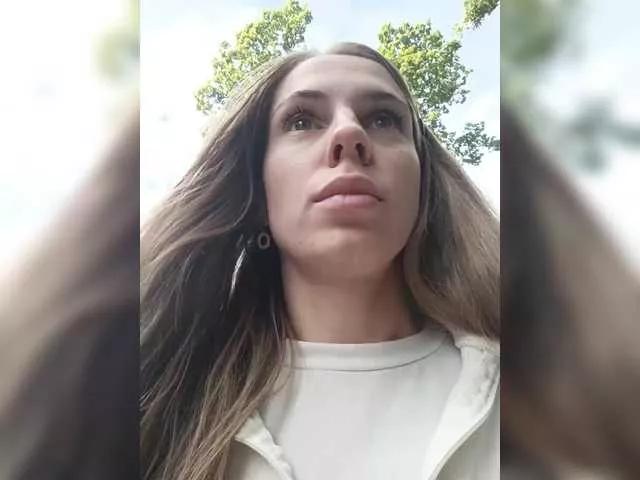 Offline Marina-9819 on BongaCams