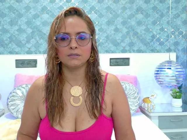 Offline MarylinsVega on BongaCams