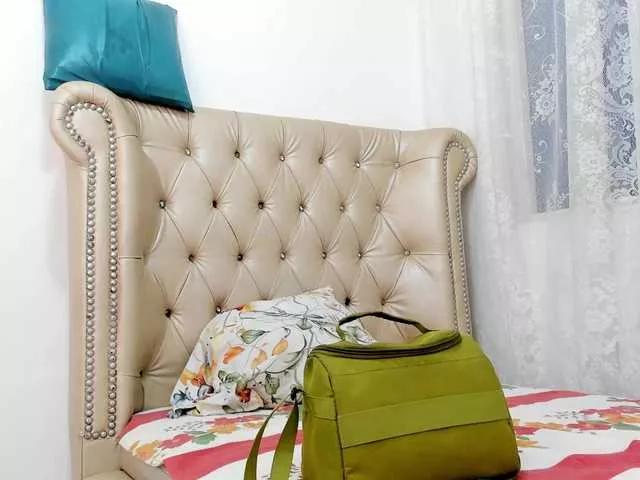 Offline MatureBlonde on BongaCams