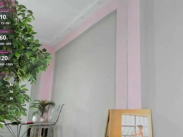 Offline Maya-Hellen on BongaCams