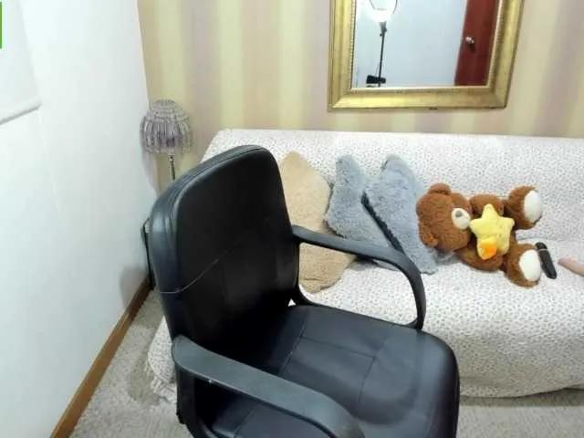 Offline MerryColin on BongaCams