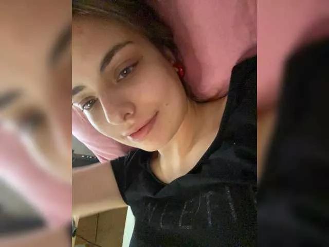 Offline Miaangelxx on BongaCams