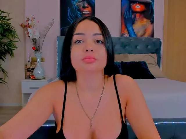 Offline MichelleReys on BongaCams