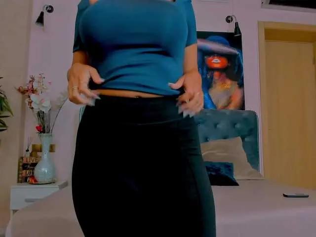 Offline MichelleReys on BongaCams