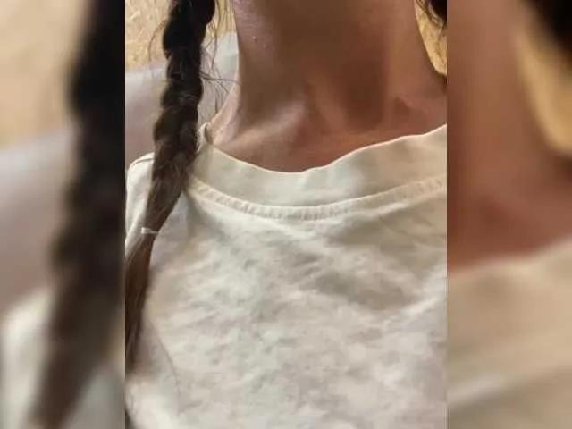 Freechat MilkaMilfMilka on BongaCams