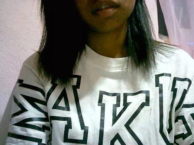 Offline Minou20 on BongaCams