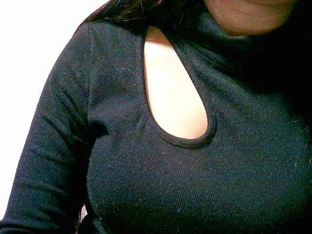 Offline Minou20 on BongaCams