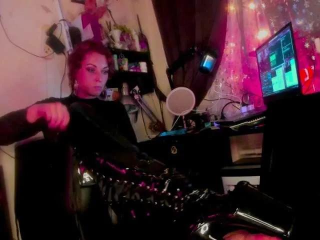 Offline miss-asmodeus on BongaCams