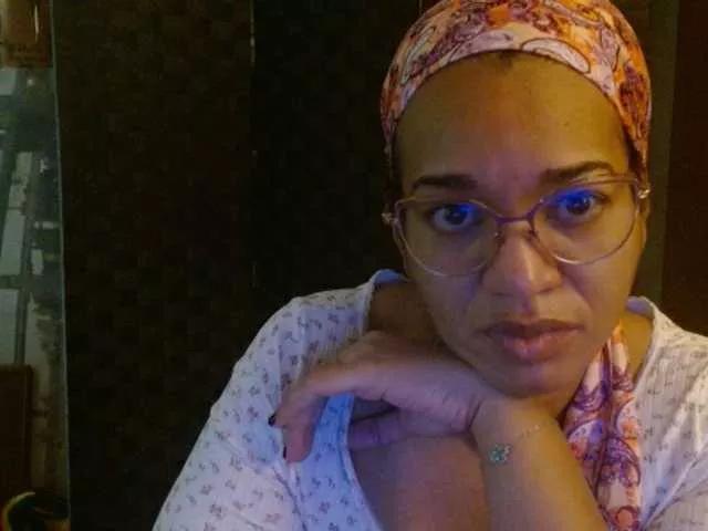 Offline Moranguh on BongaCams