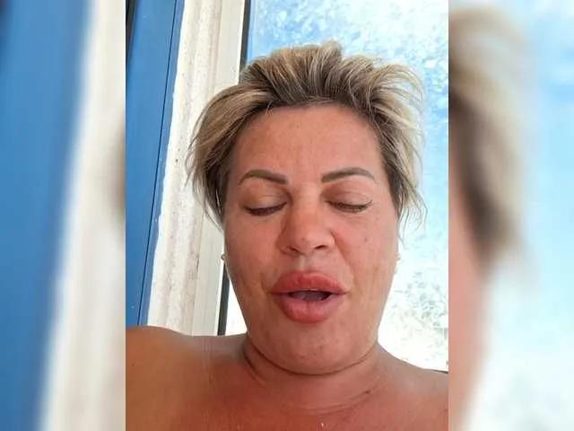 Offline murr-kitty on BongaCams