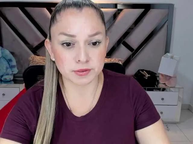 Freechat natalia5560 on BongaCams