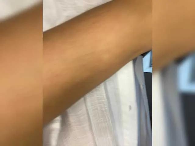 Offline NERVOMOTINA on BongaCams