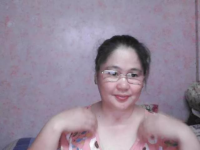 Offline NICEtitspinay on BongaCams