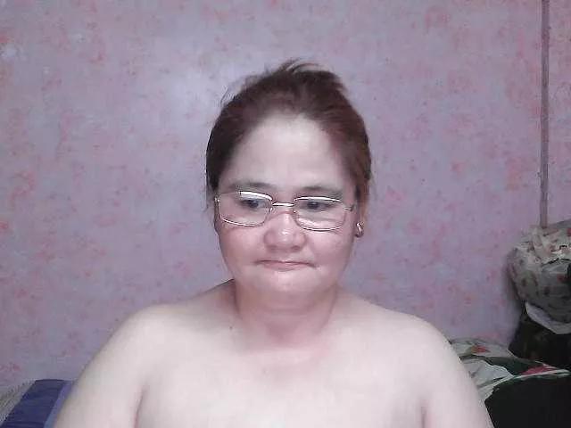 Offline NICEtitspinay on BongaCams