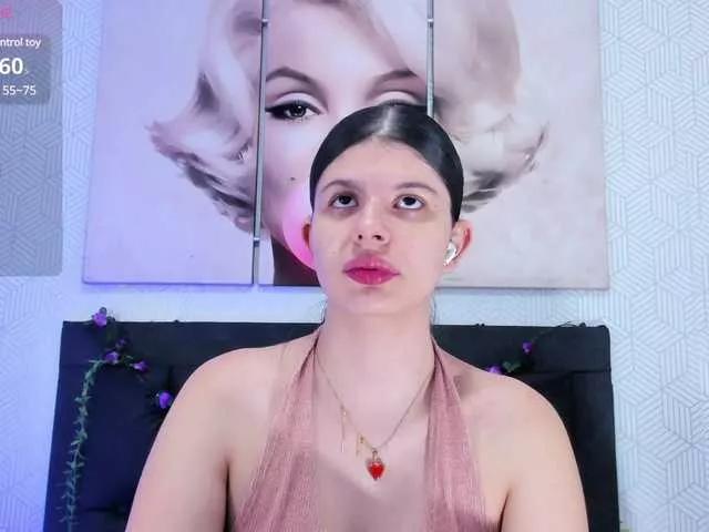 Offline Nicolane-Palmer1 on BongaCams