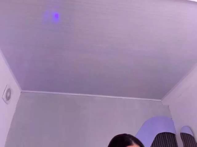 Offline Nicolle-mariee on BongaCams