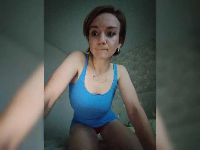 Offline Olia-81 on BongaCams