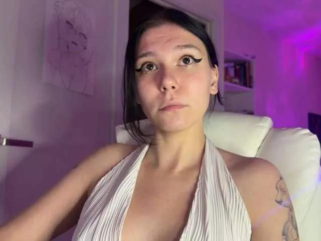 Offline PinkDolly18 on BongaCams