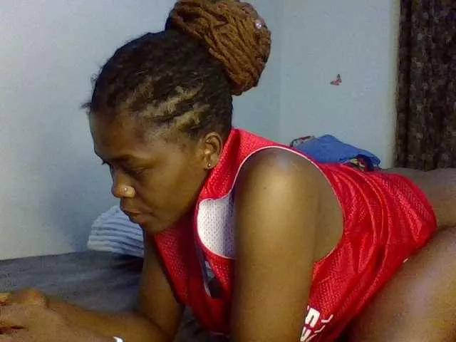 Freechat QueenJacky on BongaCams