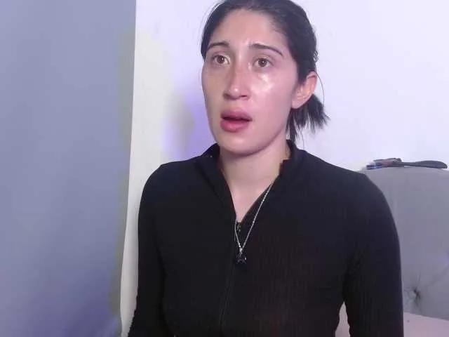 Freechat Red-moonn on BongaCams