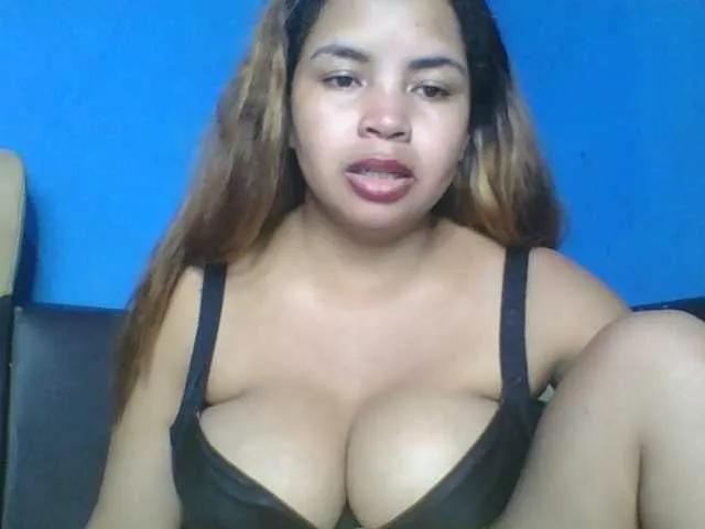 Freechat Rianah on BongaCams