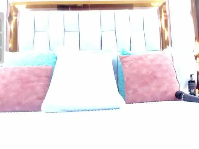 Offline RileySweet on BongaCams